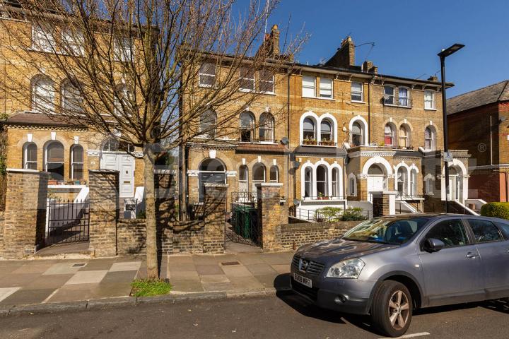 Large split level 4 bedroom property located in Tufnell Park  Anson Road, Tufnell Park